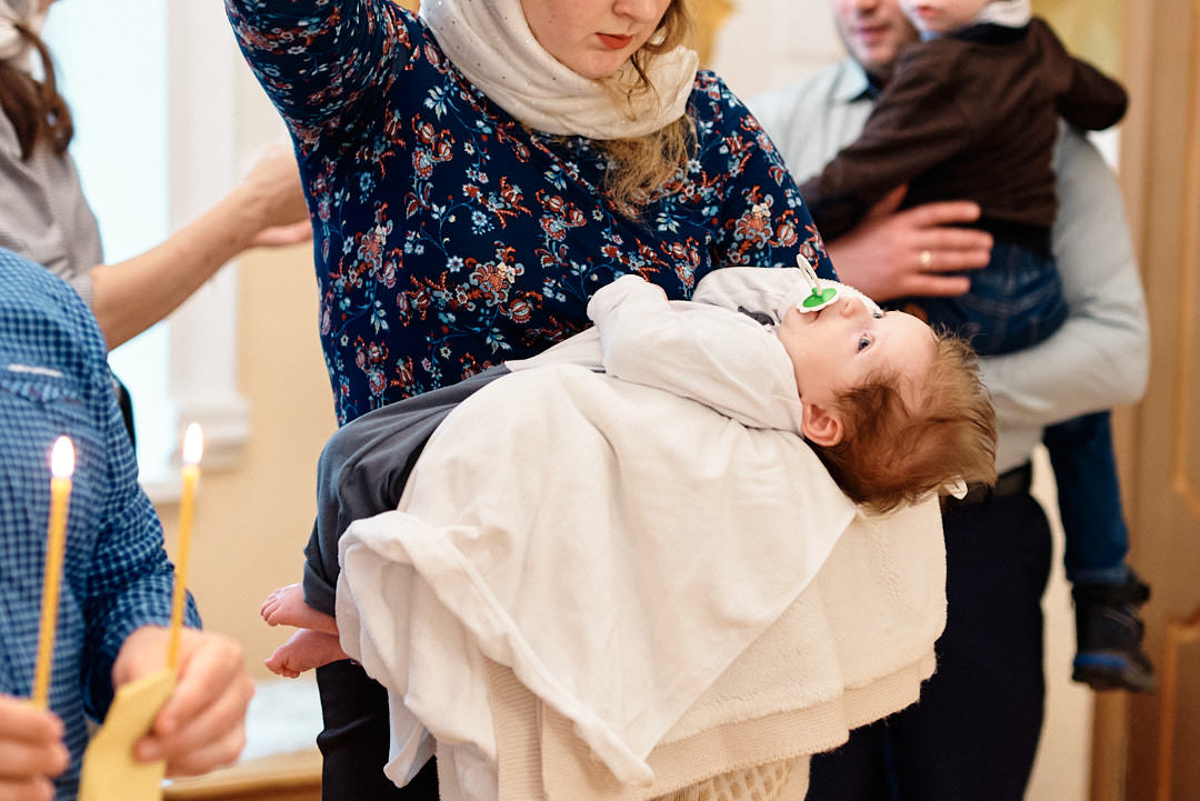 Фотограф на крещение ребенка в Мозыре в Никольской церкви 071120